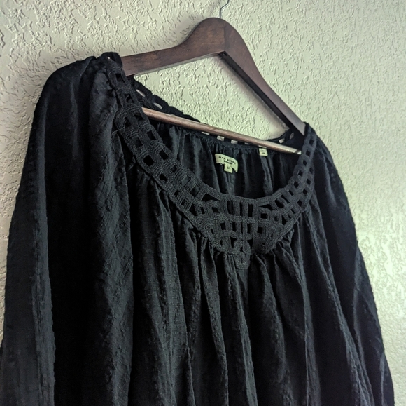 Max Studio Black Embroidered Blouse - Picture 3 of 4